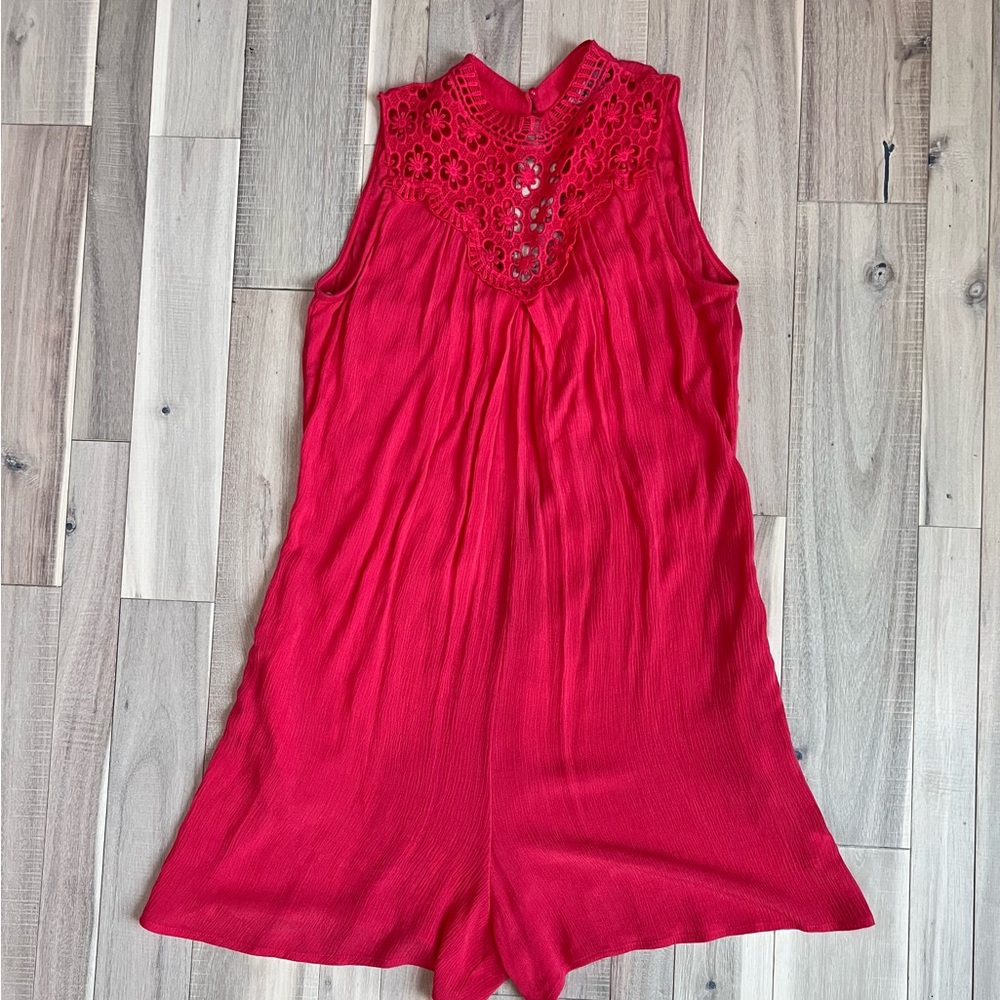 Orange/Coral Romper w/ lace detail Meduim